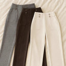 [Leve 3, Pague Só 2] Calça Solena Feminina em Algodão, Poliéster e Viscose de Cintura Alta com Botões Frontais